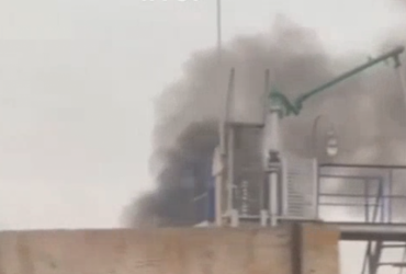 Под Белгородом – взрывы: в сети сообщают о сильном пожаре на нефтебазе (видео)