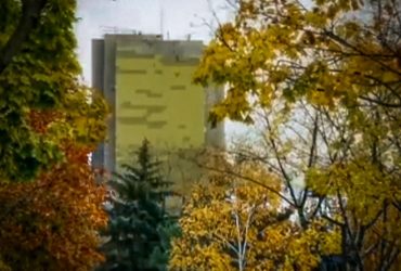 Російські окупанти повністю знищили відомий мурал в Маріуполі (відео)