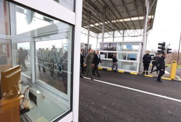 На границе Украины с Румынией открыли новый пункт пропуска, на очереди еще семь (фото)