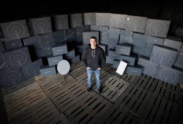 Польша передала Украине более полутора тысяч станций Starlink