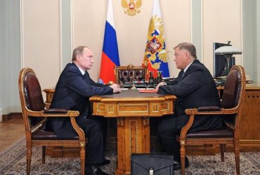 Деякі дозволи на виїзд з РФ для чиновників розглядає особисто Путін - росЗМІ