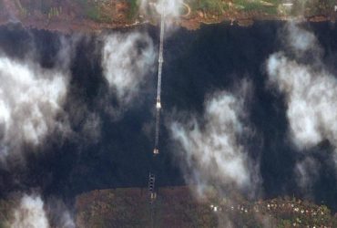 Окупанти під час відступу на Херсонському напрямку підірвали три мости через Дніпро