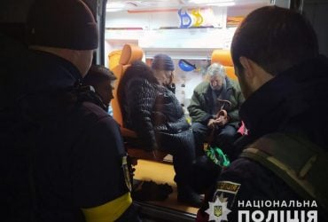 У Запоріжжі провели евакуацію людей після ракетного удару РФ  (фото)