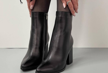 Ботинки на тракторной подошве и ботфорты: 5 пар обуви, которые будут в моде этой зимой