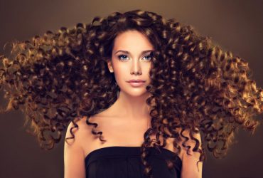 5 главных правил по уходу за вьющимися волосами: это важно знать