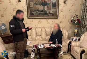 На Вінниччині митрополит УПЦ МП підготував пропагандистські листівки РФ (фото)