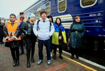 Зі звільненого Херсона почалася евакуація, Миколаївська область допомагатиме: куди звертатися