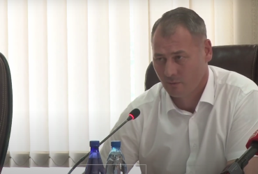 Глава российского региона ушел в отставку, чтобы воевать в Украине