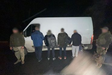 На границе с Румынией задержаны трое мужчин призывного возраста вместе с перевозчиком