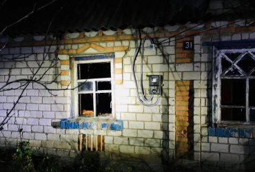 Понівечено багато будинків і газогін: армія РФ з важкої артилерії накрила Дніпропетровську область (фото)