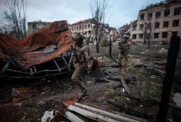 Штурм Соледара: журналист рассказал, что происходит в городе, и предупредил об угрозе