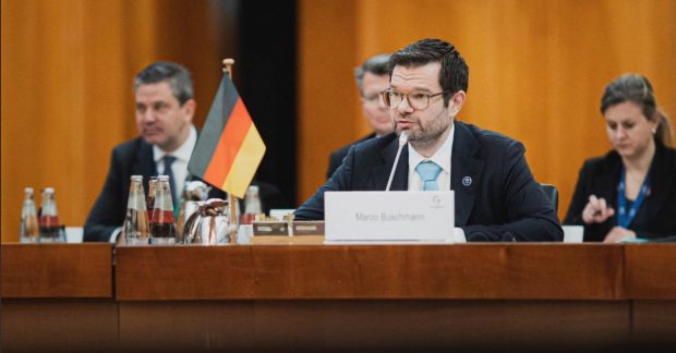 Германия выделит $200 миллионов долларов для помощи украинским переселенцам