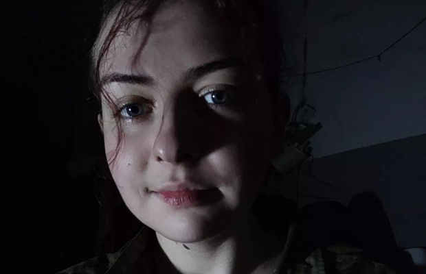 Пташка з "Азовсталі" довела до сліз фото коханого, який загинув на війні
