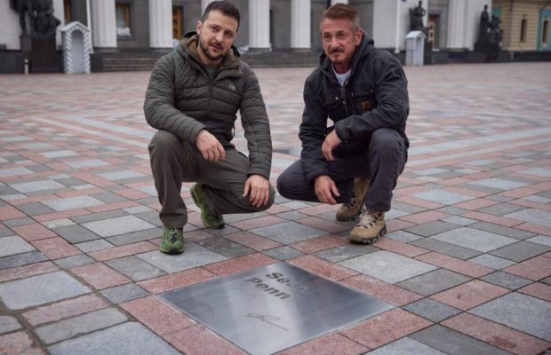 На Берлинале показали фильм Шона Пенна об Украине