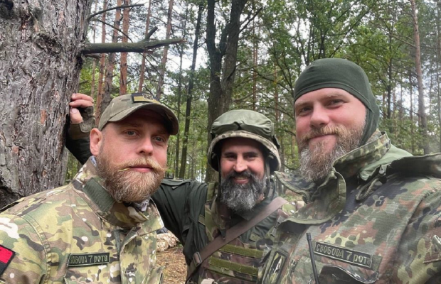 Актор і боєць ЗСУ зізнався, через що ридає на війні: "Ми розуміли, що можемо бути наступними"