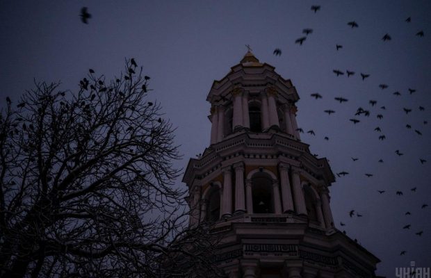 Экстрасенс назвал самый опасный день недели и предсказал перемены на фронте