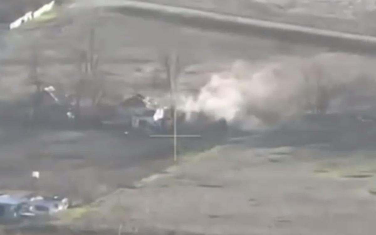 Border guards destroyed a house with occupiers in the Donetsk region with a mortar / screenshot