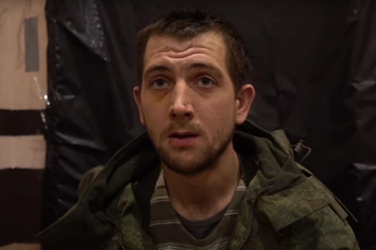 Пленный россиянин - Александр Болчев, он родился в 1996 году / скриншот Пленный россиянин - Александр Болчев, он родился в 1996 году / скриншот