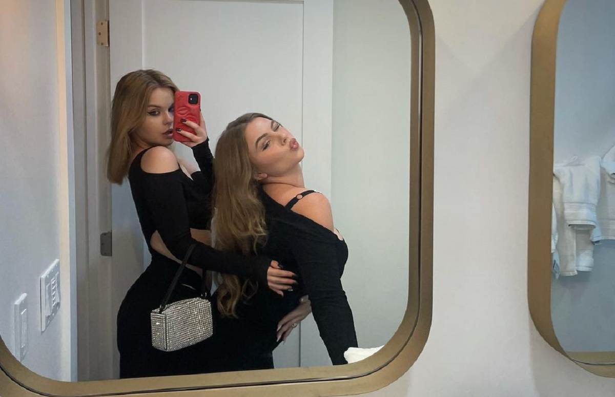 Злата Митчелл эпатирует публику / instagram.com/zlata_mitchell Злата Митчелл эпатирует публику / instagram.com/zlata_mitchell