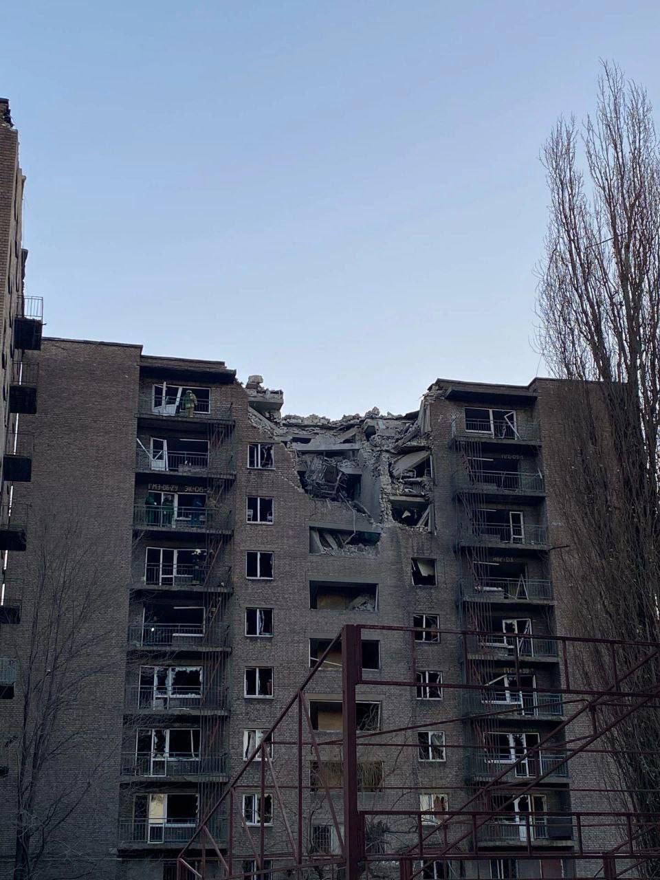 ЗСУ вдарили по гуртожитку окупантів в Алчевську: загарбники 'крізь зуби' визнали втрати ЗСУ вдарили по гуртожитку окупантів в Алчевську: загарбники 'крізь зуби' визнали втрати