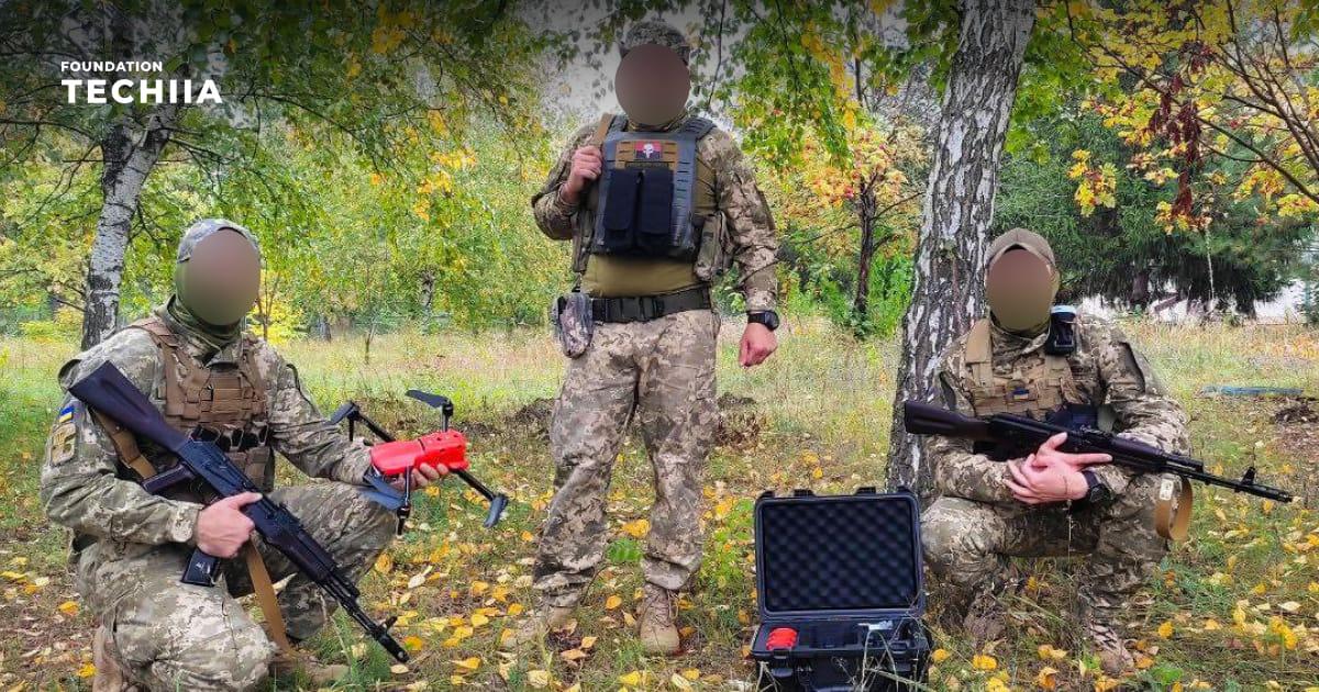 Сили оборони України отримали ще 7 дронів від Олега Крота з 'Фундації Течія' Сили оборони України отримали ще 7 дронів від Олега Крота з 'Фундації Течія'