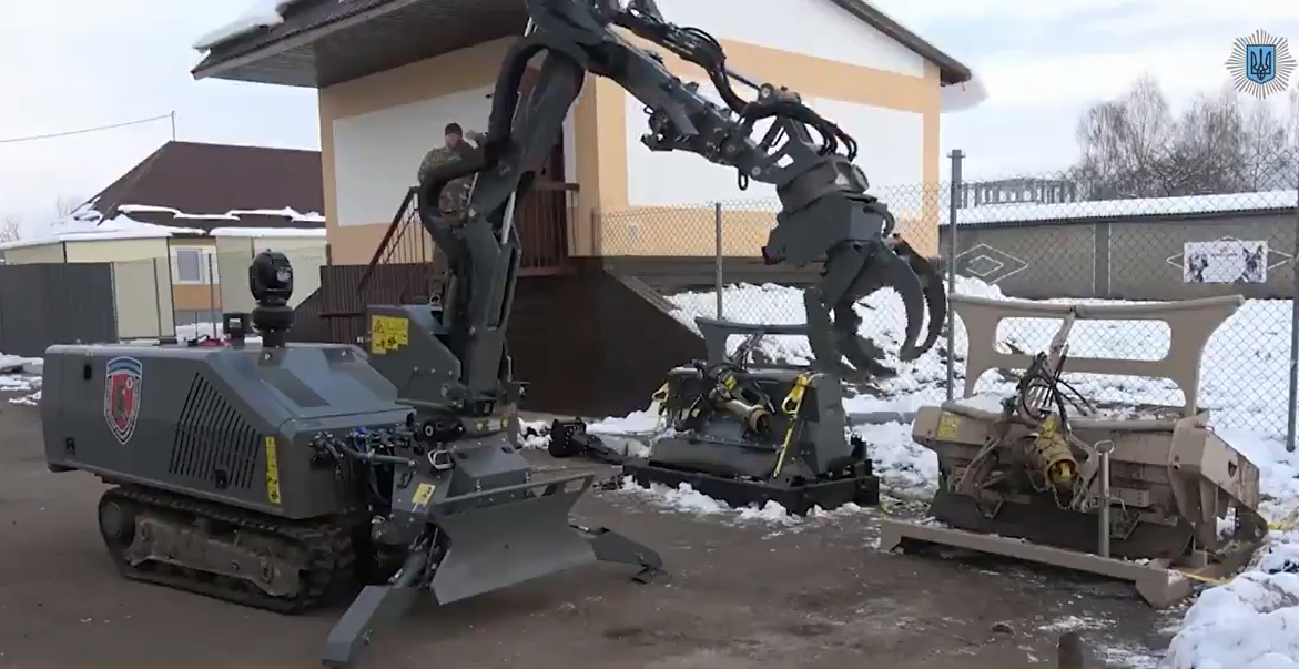 В Украине будут работать роботизированные комплексы для разминирования территорий / скрин видео
