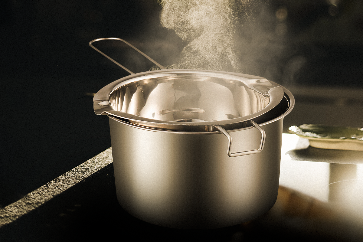 Как организовать хранение сковородок и кастрюль / фото УНИАН Как организовать хранение сковородок и кастрюль / фото УНИАН