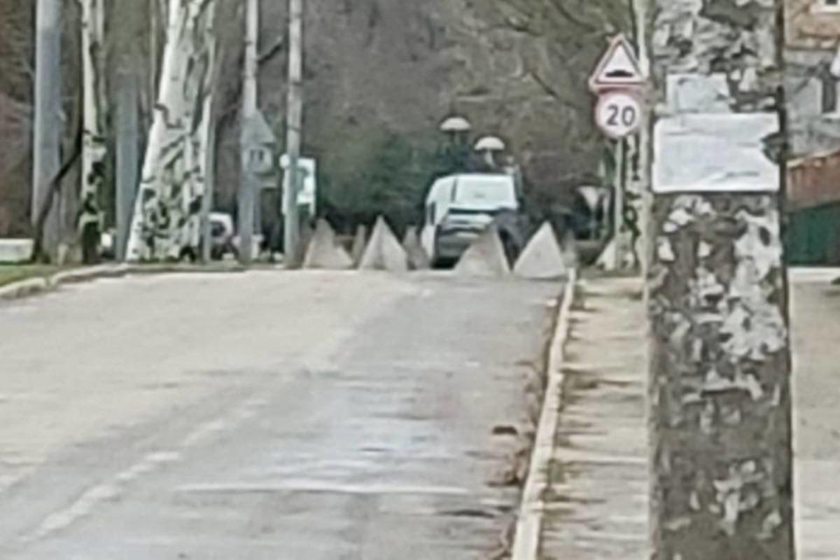 У Мелітополі вороги  розставляють "зуби дракона", поділився очільник міста / фото t.me/ivan_fedorov_melitopol