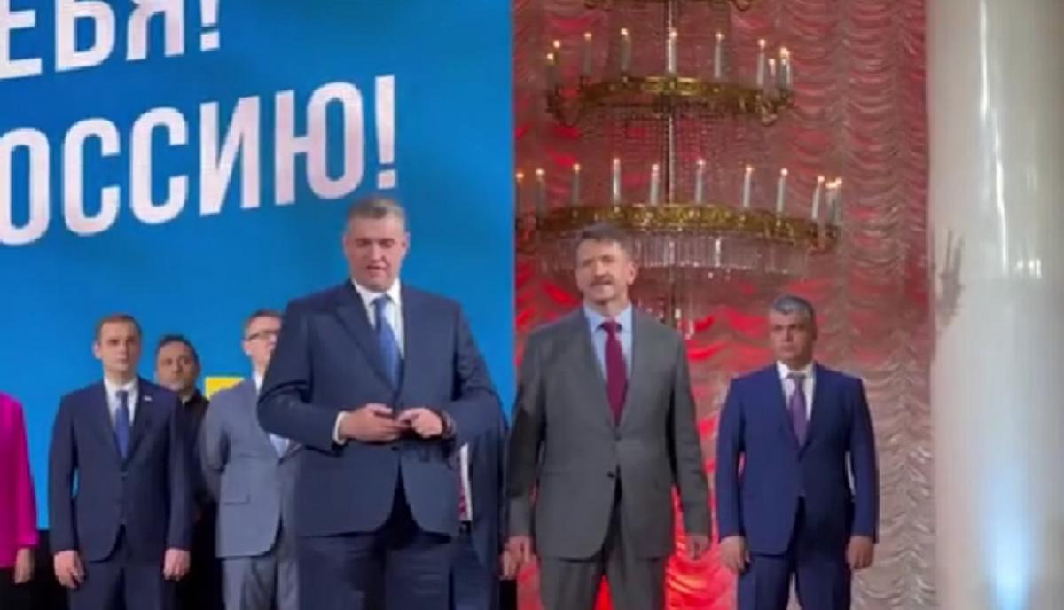 Віктор Бут-праворуч / скріншот Віктор Бут-праворуч / скріншот