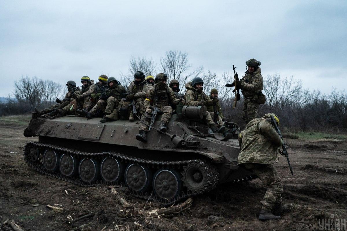 Наступальне озброєння допоможе ЗСУ в стратегічному штурмі / фото УНІАН, В'ячеслав Ратинський Наступальне озброєння допоможе ЗСУ в стратегічному штурмі / фото УНІАН, В'ячеслав Ратинський