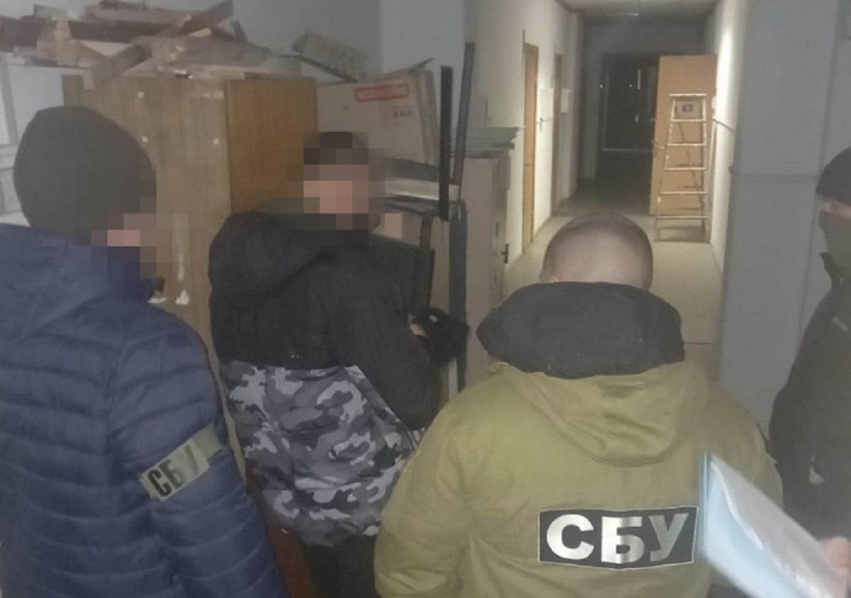 Викрито трьох організаторів нелегальної схеми виїзду "ухилянтів" / фото facebook.com/SecurSerUkraine Викрито трьох організаторів нелегальної схеми виїзду "ухилянтів" / фото facebook.com/SecurSerUkraine
