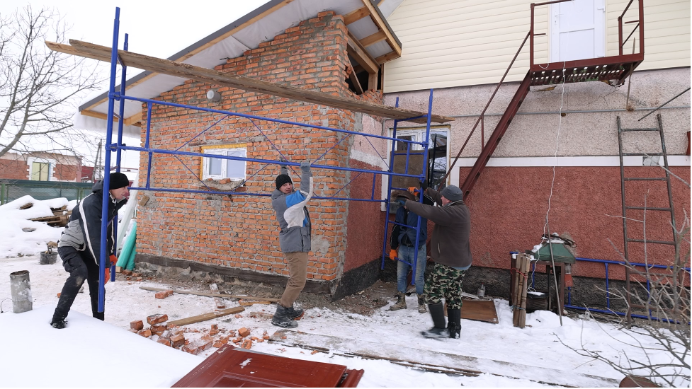 Волонтери допомогли вибрати будинки, які найбільше потребують допомоги Волонтери допомогли вибрати будинки, які найбільше потребують допомоги