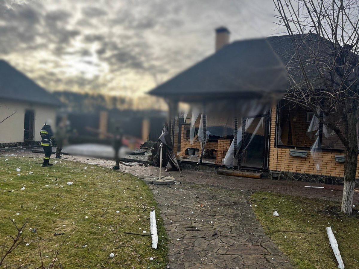 В нашем государстве в результате нового вражеского удара повреждены 28 объектов в разных регионах, отметили спасатели / фото t.me/andrii_nebytov В нашем государстве в результате нового вражеского удара повреждены 28 объектов в разных регионах, отметили спасатели / фото t.me/andrii_nebytov