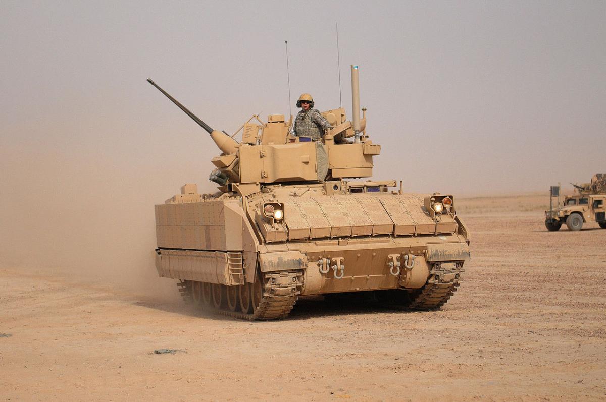 Жданов розповів про переваги БМП Bradley / фото U. S. Army Жданов розповів про переваги БМП Bradley / фото U. S. Army