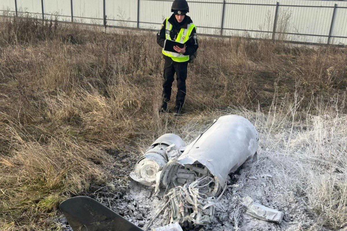 У Київській області внаслідок ворожої атаки пошкоджено кілька споруд / фото t.me/andrii_nebytov У Київській області внаслідок ворожої атаки пошкоджено кілька споруд / фото t.me/andrii_nebytov
