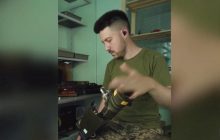 Хіт соцмереж: музикант заграв на фронтовій зброї та вмить прославився (відео)