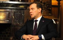 Дімку понесло: Медведєв влаштував істерику через "чорний список" росіян у Молдові