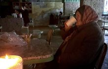 Персонал "Хлебного" в Киеве выгонял бабушку, попросившую хотя бы горячей воды - рассказ очевидицы