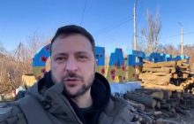 Зеленский поехал на Донбасс и записал еще одно поздравление ВСУ (видео)