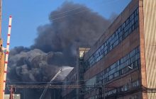 У Росії вже друга велика пожежа за добу: горить завод з виробництва шин