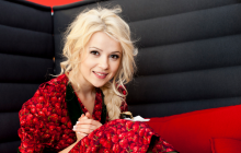 Міка Ньютон показала рідкісні кадри з неймовірно красивим чоловіком-американцем