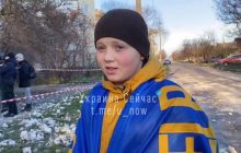 "Не можна матюкатися, але я скажу": 11-річний хлопчик емоційно прокоментував обстріл Херсона (відео)