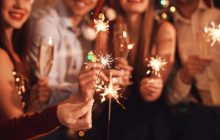 Как поднять настроение на Новый год: лучшие лайфхаки для праздников