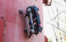Корейці створили "робопса", який вміє ходити по стінах та стелях (відео)