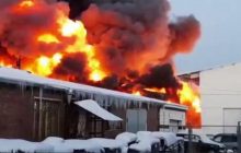 У Новосибірську загорівся склад: площа пожежі склала 1,8 кілометра квадратних (відео)