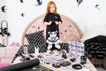 Скандал з Balenciaga: після БДСМ-реклами з дітьми користувачі показали, як палять і ріжуть речі бренду