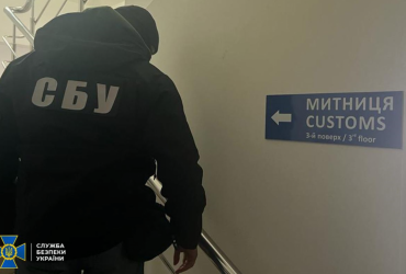 СБУ викрила митників, які блокували вивезення зерна до Євросоюзу (фото)