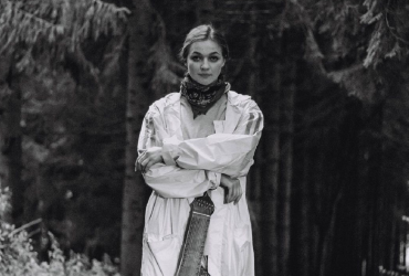 Перестали бути людьми: відома українська співачка поскаржилася на родичів із Росії