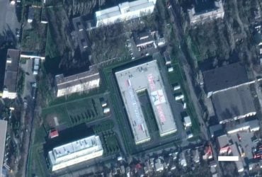 BBC показала величезну військову базу РФ у Маріуполі: у мерії кажуть, що це - морг