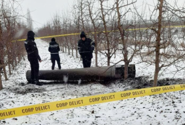 Зеленский прокомментировал падение российской ракеты в Молдове